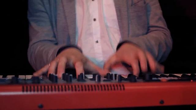 48 стульев открытие на Приморском смотреть онлайн