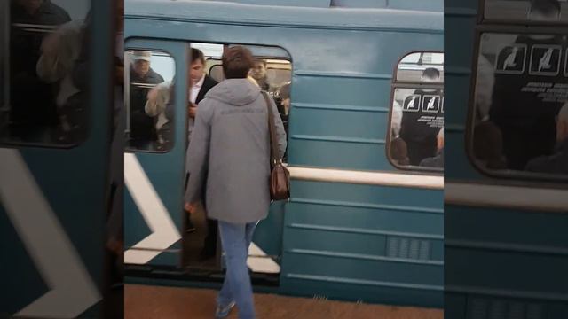 метро Китай-Город, переход между составами 6 августа 2019 г.