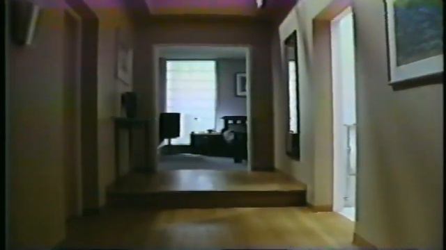 Lee Jeans Need More Room In Your Jeans 1992 Commercial Baritone Sings Soprano Relaxed Fit смотреть онлайн
