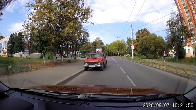 Ул. Приборостроительная, проезд по дороге с односторонним движением под знак 3.1 смотреть онлайн