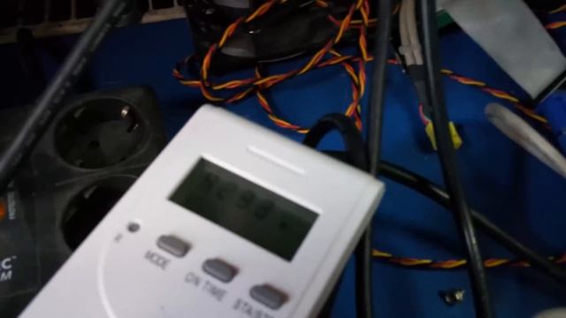 AMD FX8320 + AMD Radeon 280X TOP - Power Consumption 100% Load (4K) смотреть онлайн