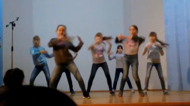 Танец ! Под патимейкера ! 2 отряд рулит.Журавушка:3 смотреть онлайн