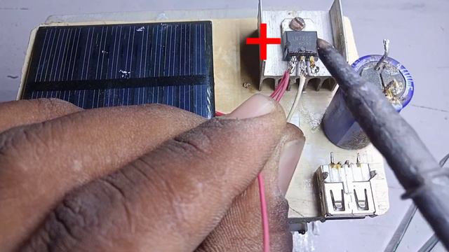 How To Make Solar Plant Mobile Charging 7805 Volt at Home смотреть онлайн