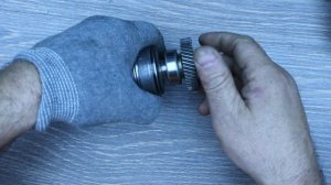 Электро дрель DeWalt как снять  патрон