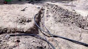 Уличное освещение загородного участка. Прокладка проводки.