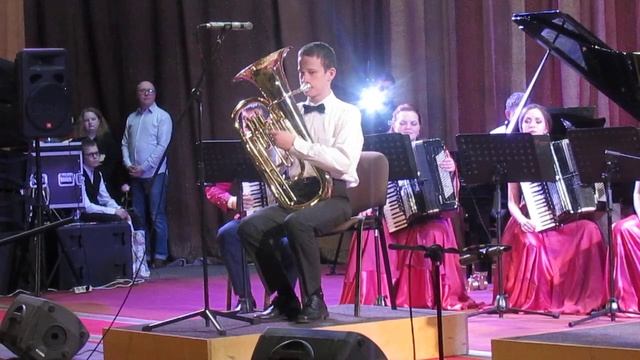 Кузнецов Макар(туба) Э.Григ " В пещере горного короля" смотреть онлайн