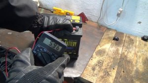 КАК С 12В АККУМУЛЯТОРА СДЕЛАТЬ 6В Как получить 6в,можно ли с 12 вольтового сдела.mp4