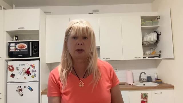 ПОЧЕМУ МЫ ХОТИМ ЖИТЬ ЗА ГРАНИЦЕЙ / АРИНА БЕЛАЯ смотреть онлайн