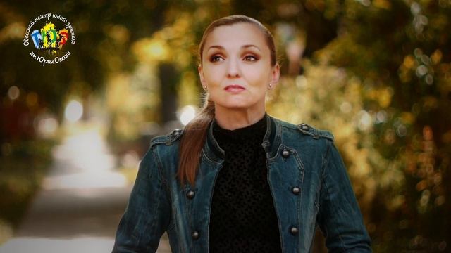 Актриса Виктория Алексеева читает стихи Анатолия Валевского "В квартире Мастера" смотреть онлайн