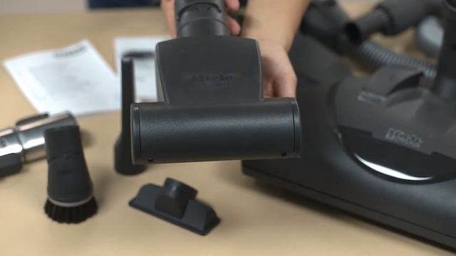 Is This The Right Vacuum For You? Miele Blizzard CX1 Cat & Dog Bagless | VacuumCleanerMarket.com