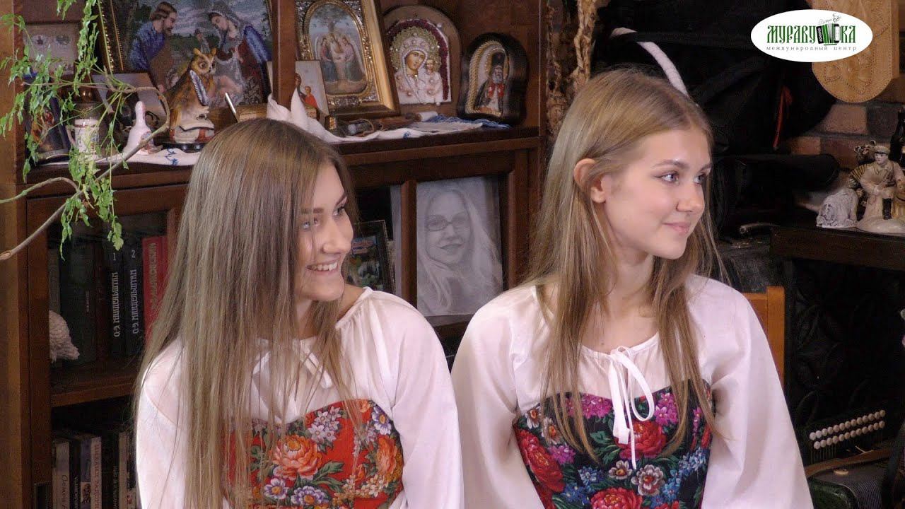 Трио "Радость" семейный ансамбль Карташовых и Владимир Торопов на улице Болотова! смотреть онлайн