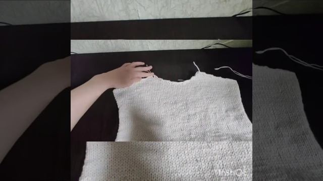 Свитер спицами, размер 42-44.1 часть.