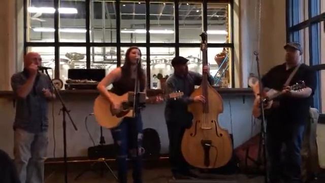 Chelsey Cherkas, Video 1, August 6, 2016 at the Eau Claire Distillery, Turner Valley, Alberta смотреть онлайн