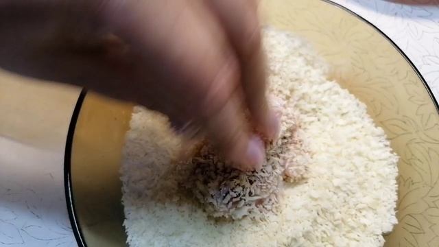 Бедрышки из КФС в домашних условиях. А какая хрустящая корочка. Ммм объедение смотреть онлайн