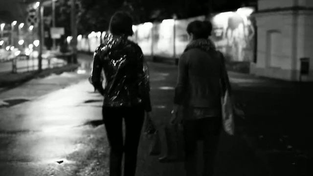 прогулка по пр. мира смотреть онлайн