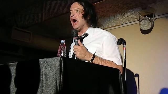 Лёха Никонов- Мне подарили розовые розы (Театръ, 5.06.14) смотреть онлайн