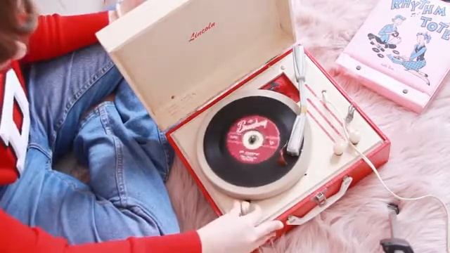 Testing A REAL 1950s Record Player смотреть онлайн