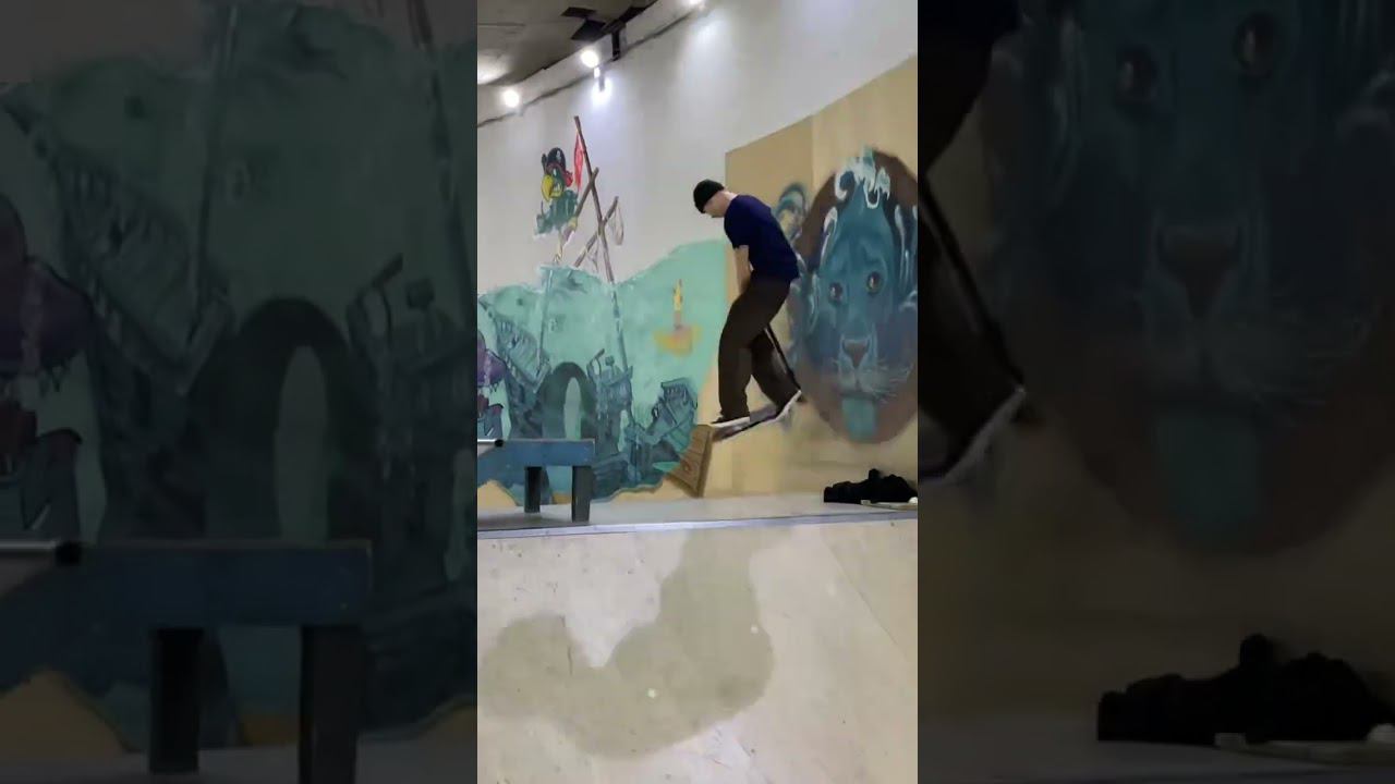 ☠️Трюки на самокате от Инструктора ☠️Дмитрия Малеева скейт парк BunnyHop. смотреть онлайн