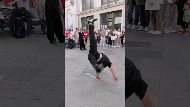 ... смотреть онлайн