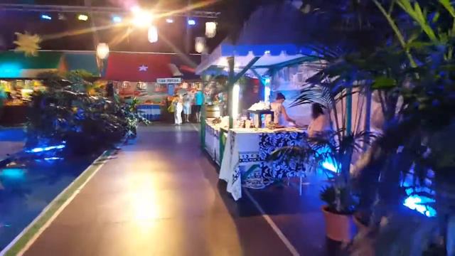 Théo SULPICE présente la foire de la Rochelle du 26 Août au 4 Septembre 2016 смотреть онлайн