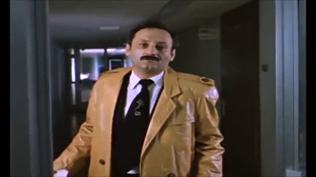 Кто так строит??? смотреть онлайн