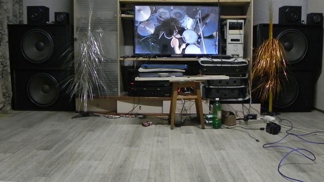 ОНКЕН-ONKEN---speakers----ONKYO-40-Live at Pompeii---2 смотреть онлайн