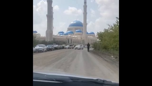 Самая большая мечеть в Центральной Азии в Казахстане смотреть онлайн