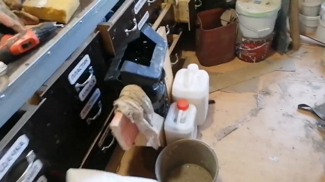 ЗАЛИВКА ПЛАСТИКОВЫХ ФОРМ ПЕСКОЦЕМЕНТОМ, ИЗГОТОВЛЕНИЕ ОПАЛУБКИ ДЛЯ ФОРМ смотреть онлайн