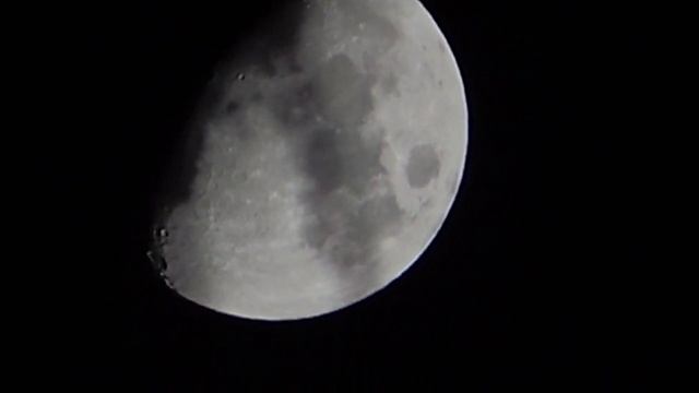 La Luna Ripresa con Videocamera Sony AX43 4K | Dettagli e Super Zoom Ottico e Digitale смотреть онлайн