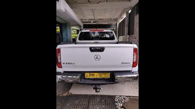 Mercedes edes-Benz Double Pickup смотреть онлайн