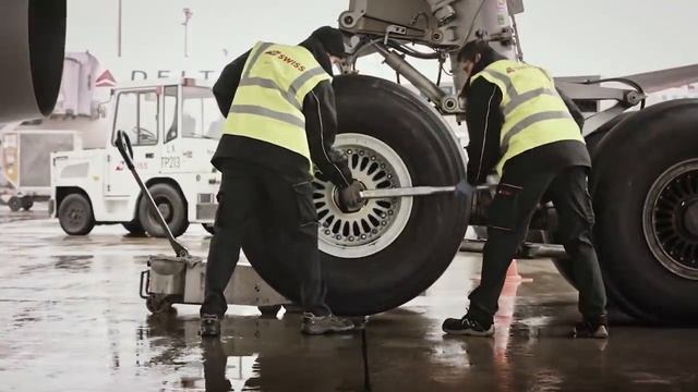 ОБЗОР Почему шасси самолёта никогда не взорвется_.mp4 смотреть онлайн