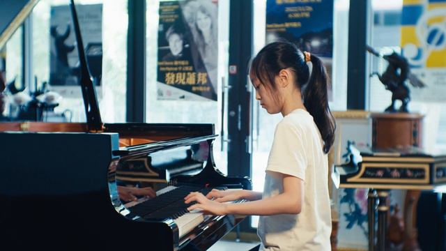 Catherine Rollin: Summer's Dream - Linnea Chan смотреть онлайн
