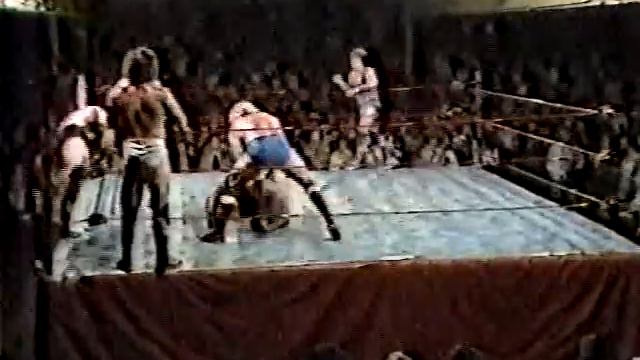 Borne/Oliver/Beefcake v Andre the Giant & Brett Sawyer 2/3 смотреть онлайн