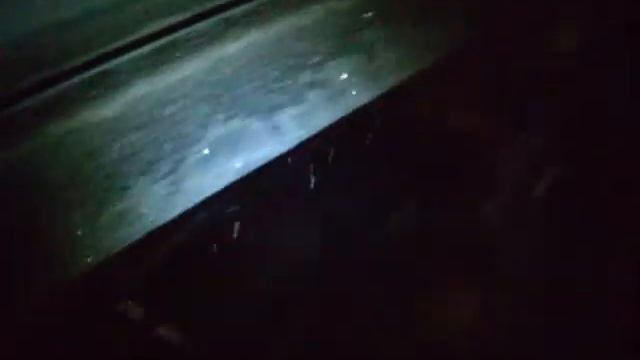 Чистка лобового стекла ото льда и инея БЕСПЛАТНО смотреть онлайн