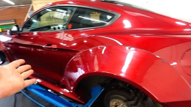 FITTING A WIDEBODY KIT TO MY GIRLFRIENDS MUSTANG смотреть онлайн