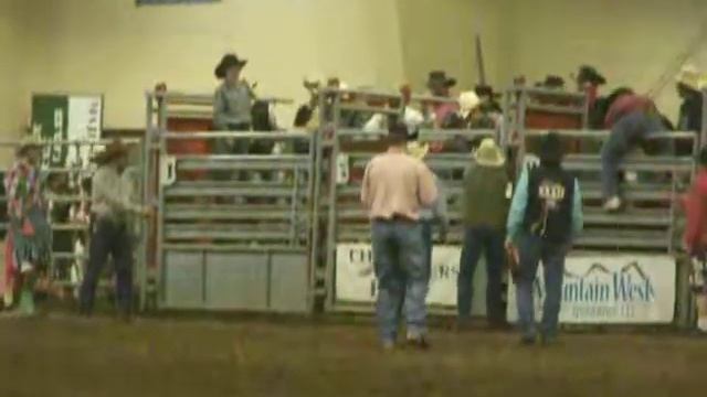Payton Fitzpatrick on Cowboy Bill 3-3-12.AVI смотреть онлайн