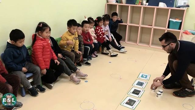 336 - ESL Flashcards Cups Game | Presenting Difficult Words смотреть онлайн