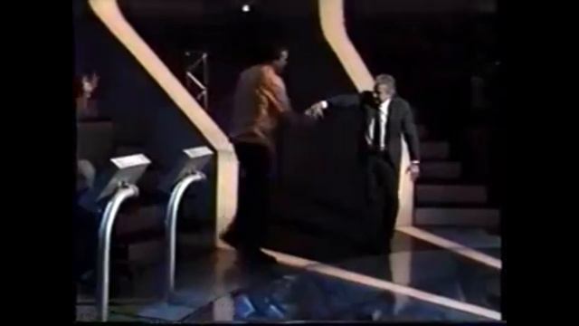 Who Wants to be a Millionaire Minecraft Remake November 5, 2001 смотреть онлайн