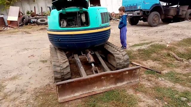 Купили мини эксковатор