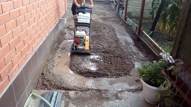 Трамбовка ПГС виброплитой смотреть онлайн