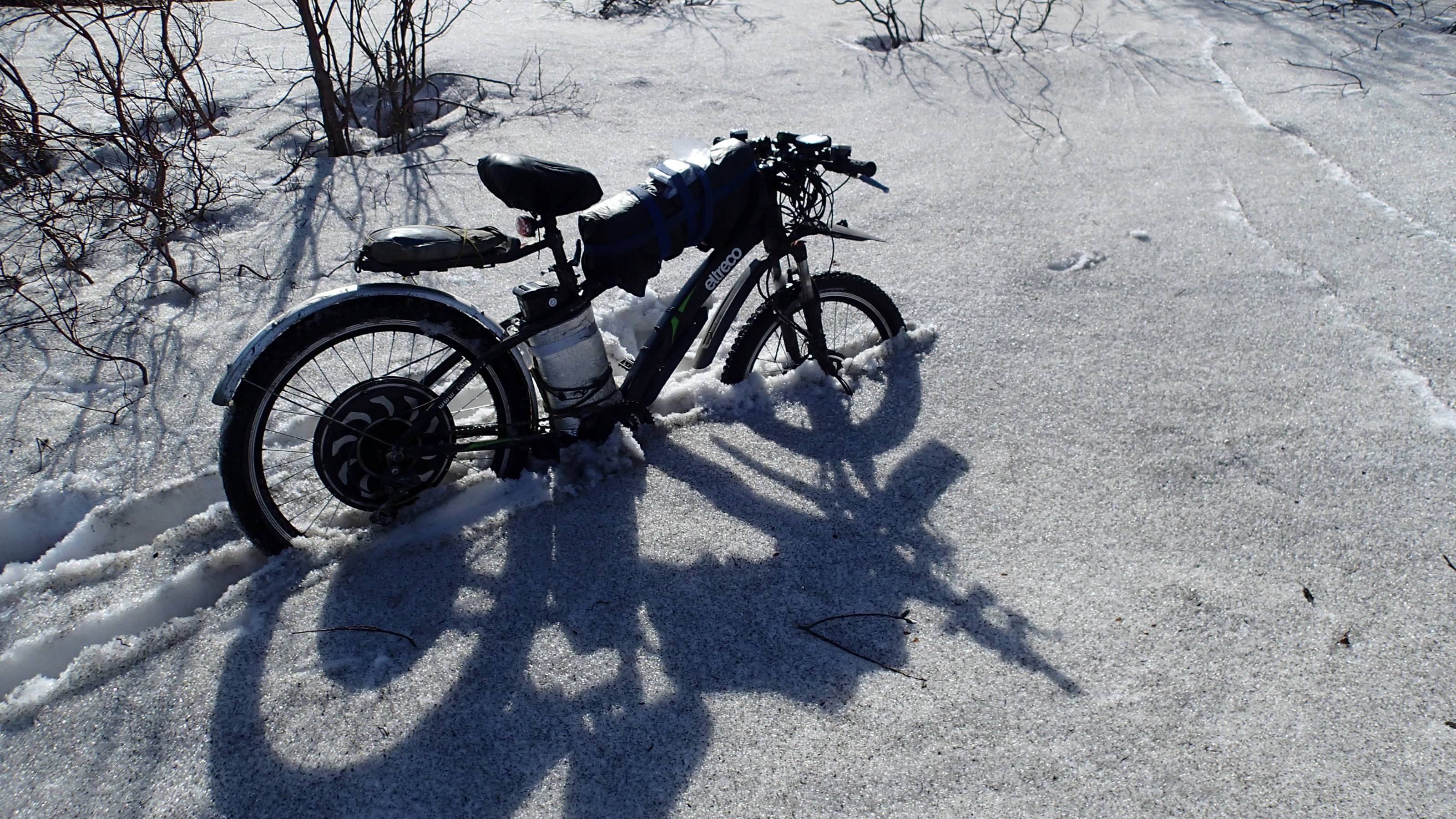 2024.06.09. (Лесо)Тундра между Норильском и Оганером. Первые +16, снег тает. смотреть онлайн