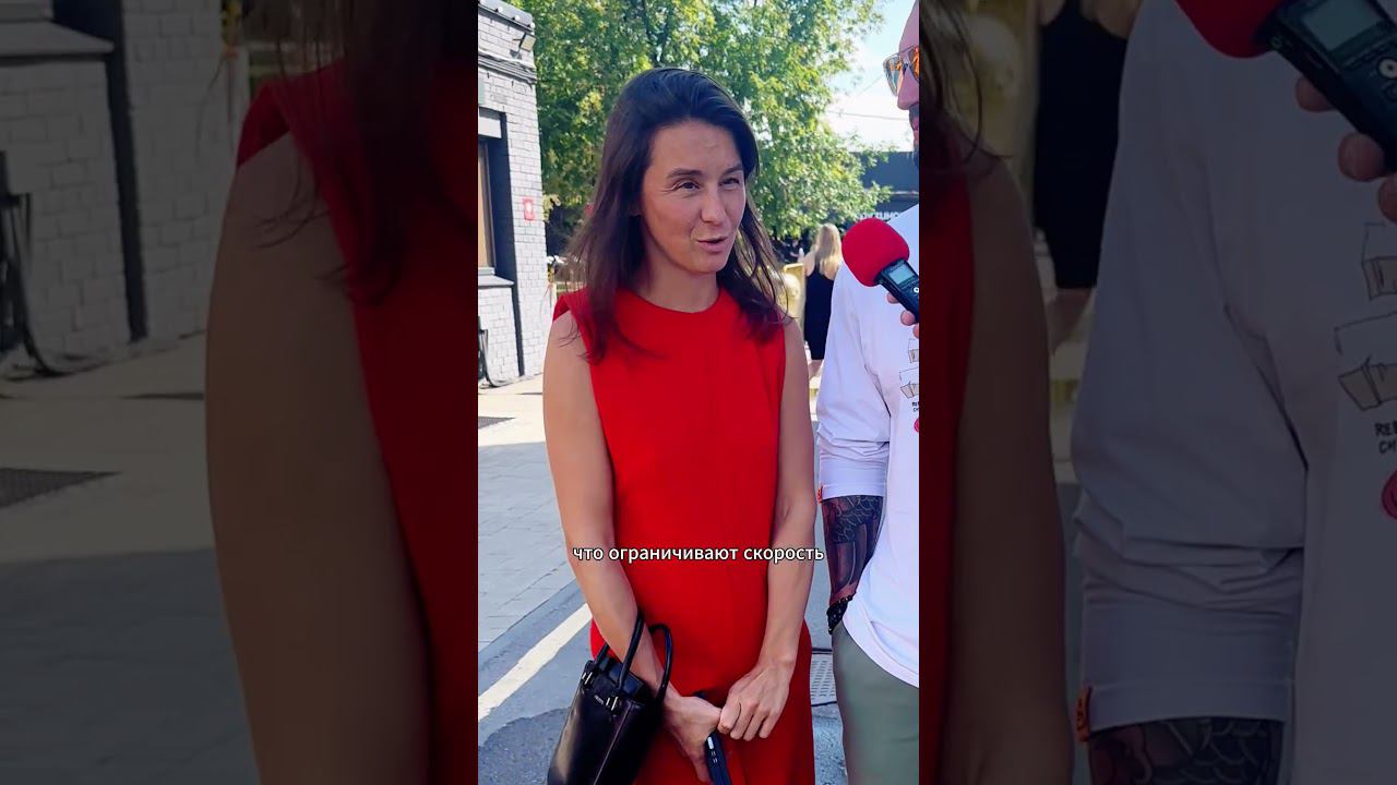 Как относитесь к самокатчикам?