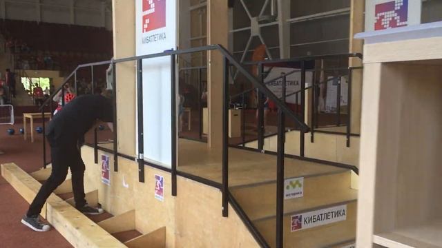 В "Муссоне" соревнуются киборги смотреть онлайн