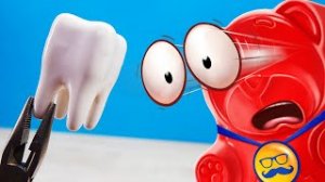 ВЫРЫВАЕМ ЗУБ У ПАШИ С ЖЕЛЕЙНЫМ МЕДВЕДЕМ ВАЛЕРОЙ