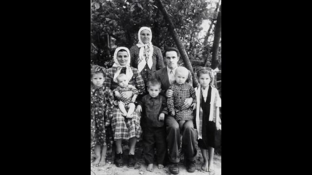 С Днем Рождения, Дедушка Ваня! смотреть онлайн