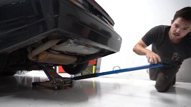 We bought a 3rd Gen Camaro and it INSTANTLY BROKE DOWN смотреть онлайн