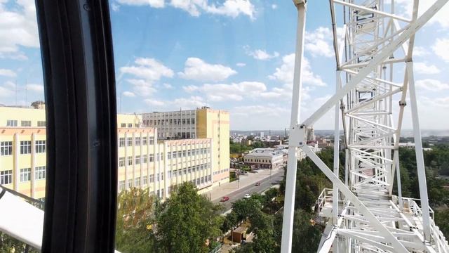 Колесо обозрения в парке Горького. Город Ижевск. 2023 смотреть онлайн