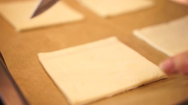 Тарталетки из слоеного теста с креветкам и рикоттой смотреть онлайн