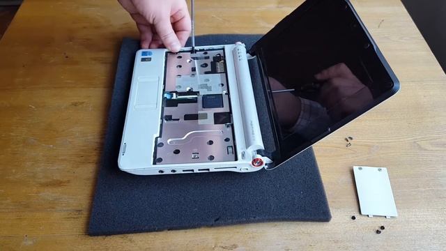 Acer aspire one zg5 disassembly, разборка смотреть онлайн