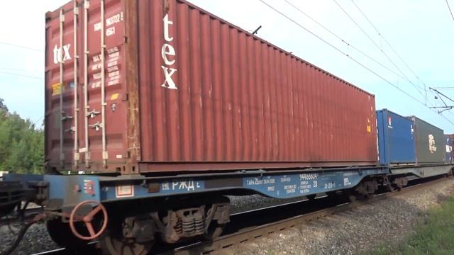 Электровоз ВЛ80С-1109 с грузовым поездом смотреть онлайн